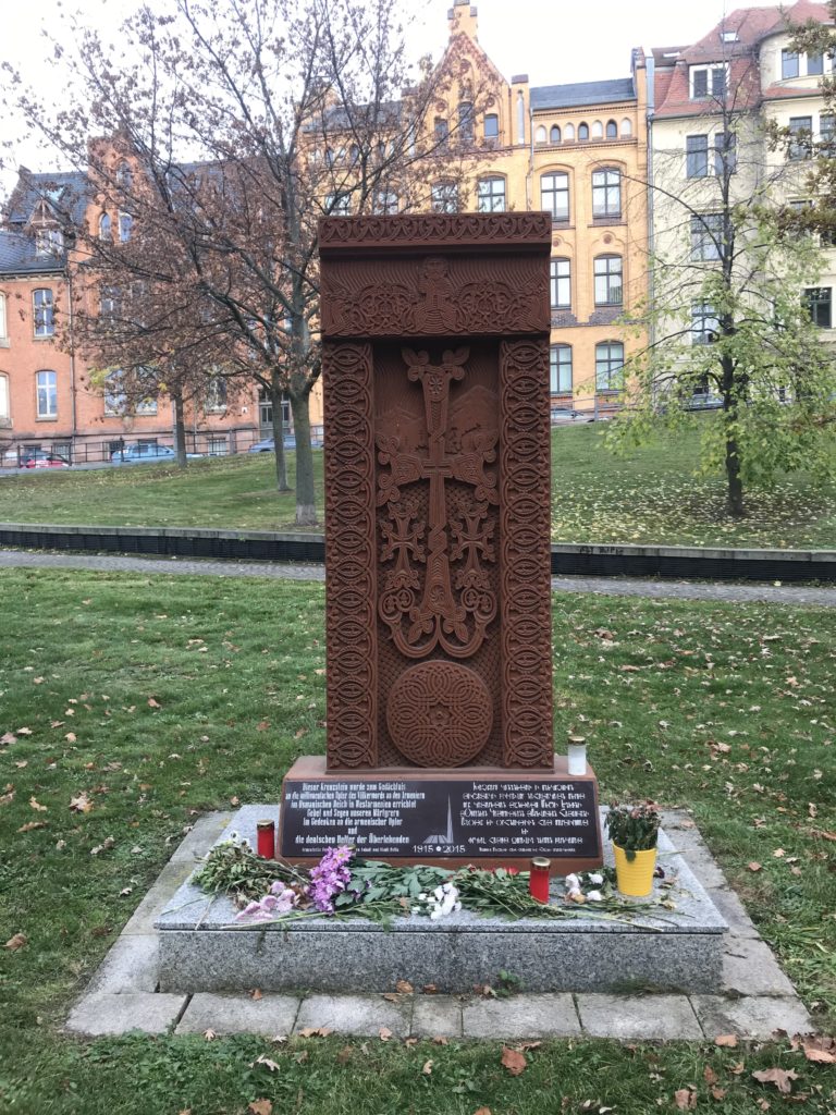 Kreuzstein am Hansering